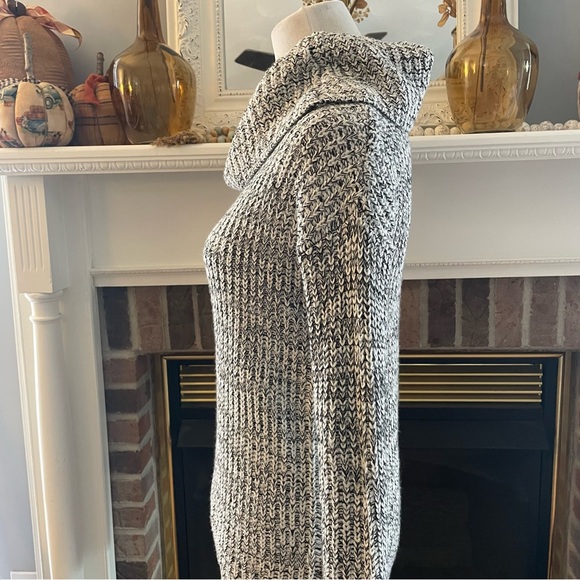 MADISON LILLY Black and White Cowl Neck Sweater Acrylic Size Small - Picture 4 of 8